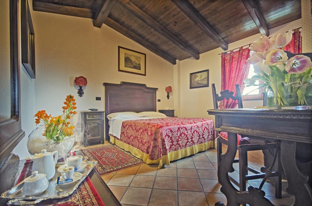Le Gole Ristorante & Resort Celano Rum bild