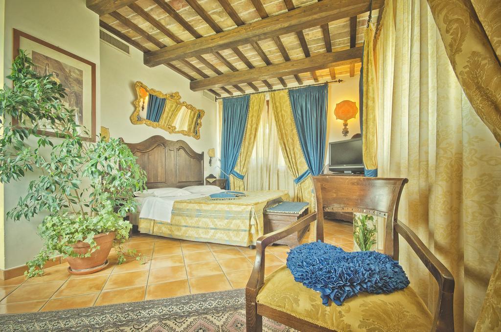Le Gole Ristorante & Resort Celano Rum bild